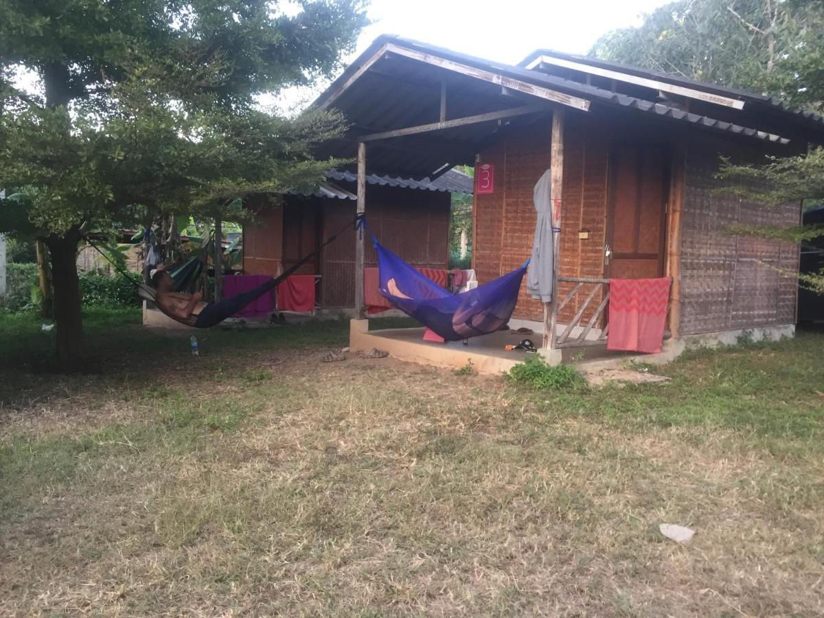 Hôtel Sleepy Hut Pai Extérieur photo